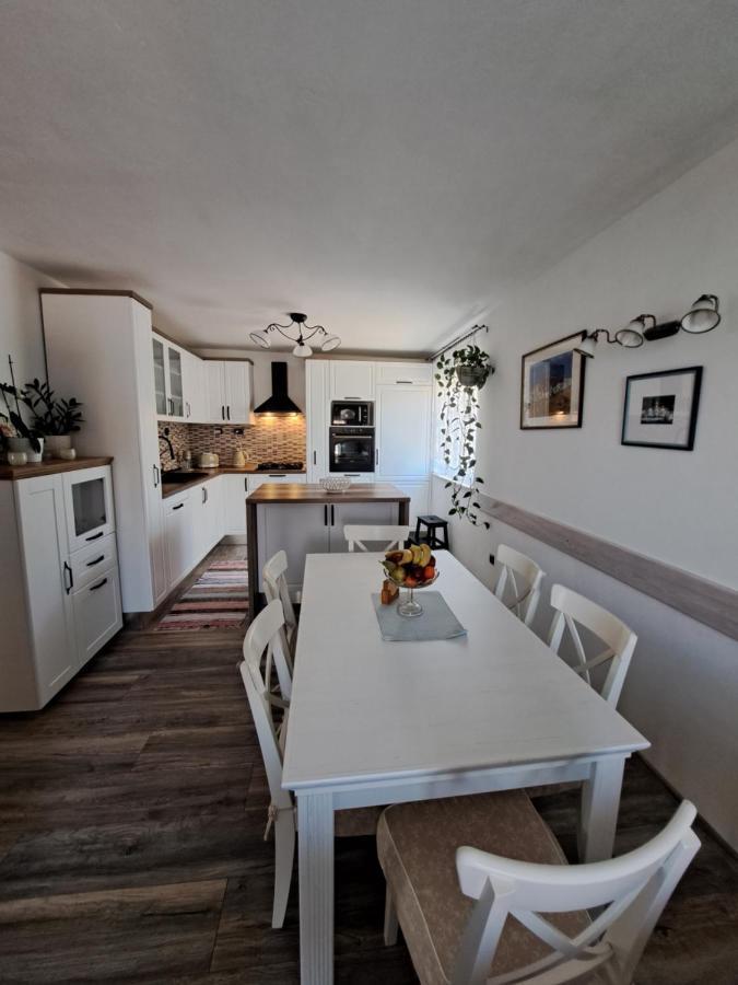 Apartman Prosperino Віс Екстер'єр фото